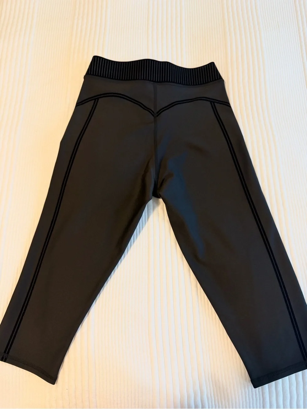 Airlift High-Waist Line Up Capri
